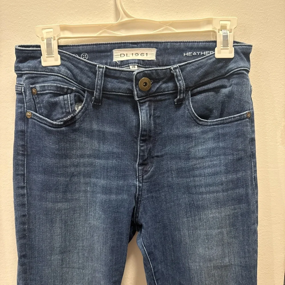 DL1961 Women's heather Flare Jeans in Blue - Picture 4 of 8